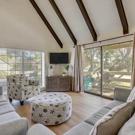 Bright Miramar Beach Condo - Walk To Beach!